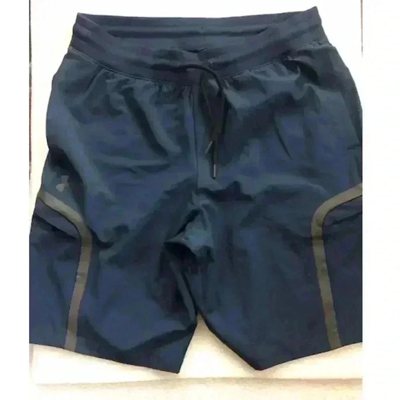 Under Armor Shorts Sz L***NOT AVAILABLE*** - Picture 1 of 4